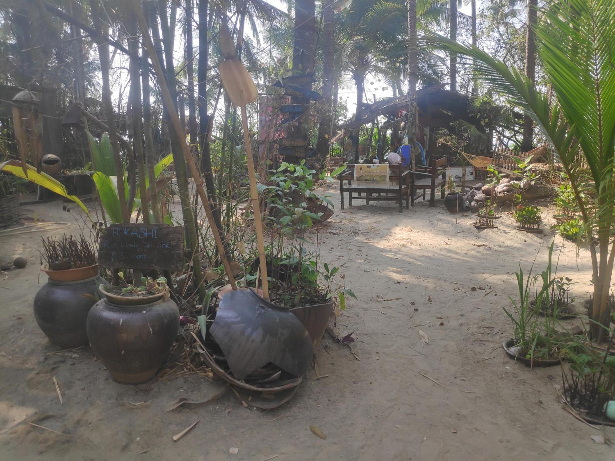 Oliver'S Laguna Eco Lodge Hotel Ngapali Exterior photo